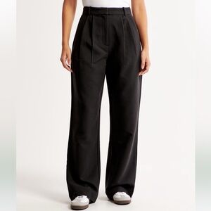 Abercrombie & Fitch Sloane Tailored Wide Leg Pant